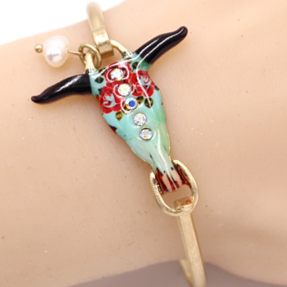 Jewelry - Steer Head/Floral Hook Bracelet